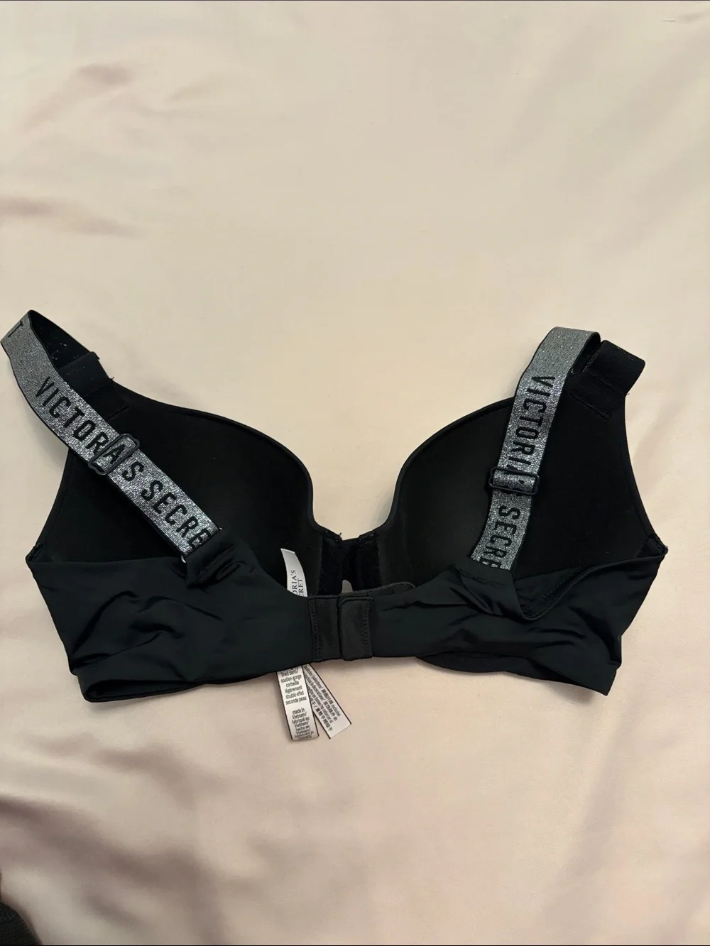 Black VS t-shirt bra